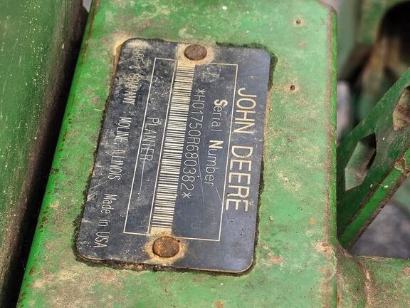 Image of John Deere 1750 equipment image 1