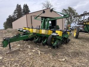 1998 John Deere 1760 Image