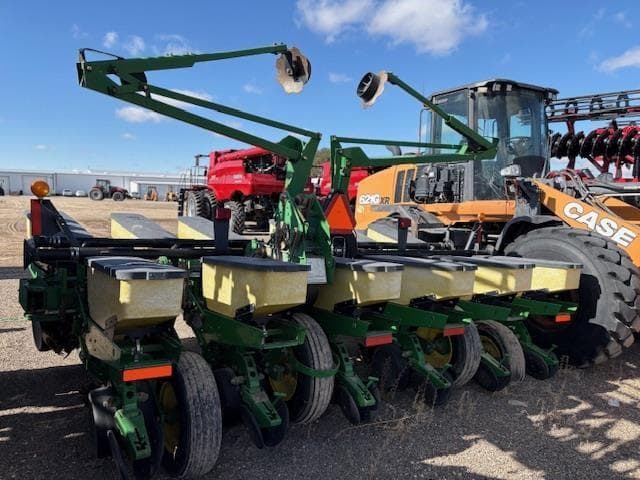 Image of John Deere 1760 equipment image 2
