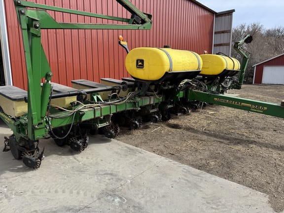 Main image John Deere 1760