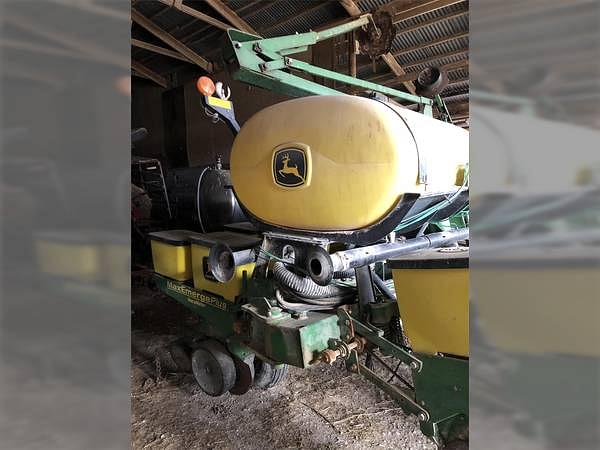 Image of John Deere 1760 equipment image 4