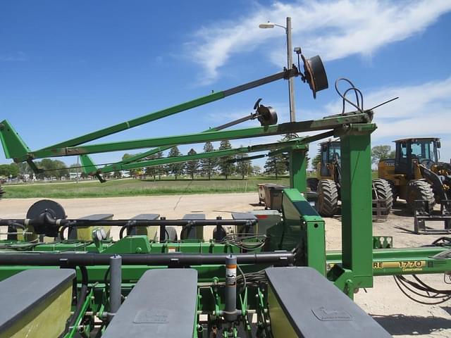 Image of John Deere 1770 equipment image 3