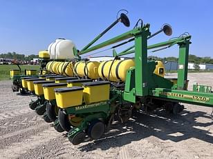 Main image John Deere 1770 0