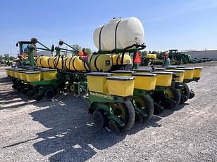 Main image John Deere 1770 14