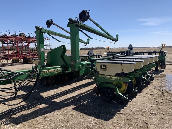 Main image John Deere 1770