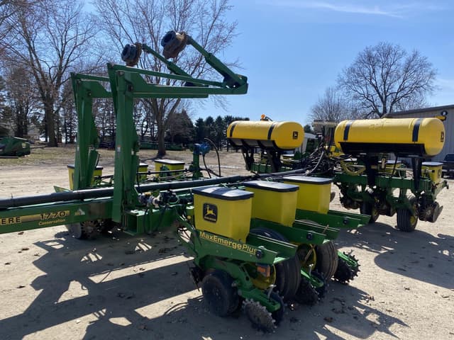 Image of John Deere 1770 equipment image 1