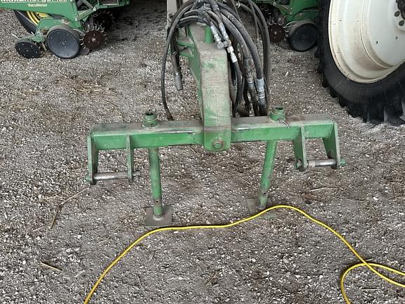 Image of John Deere 1770 equipment image 2