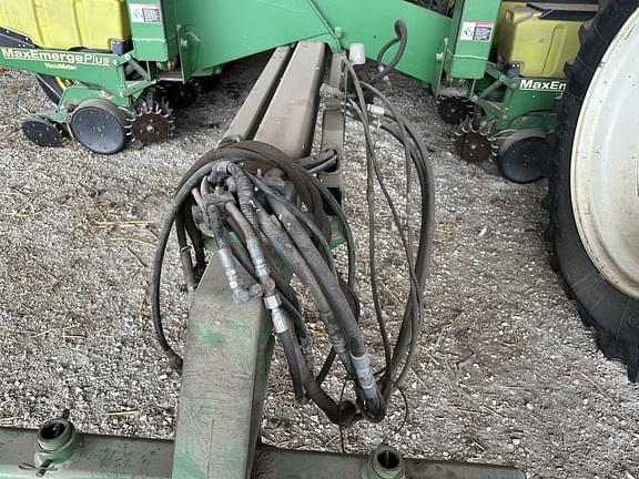 Image of John Deere 1770 equipment image 3