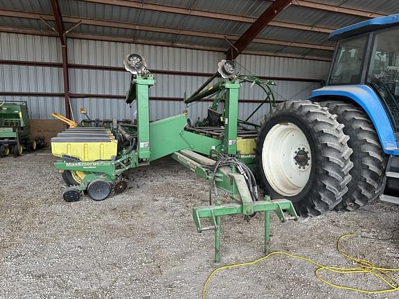 Image of John Deere 1770 equipment image 1