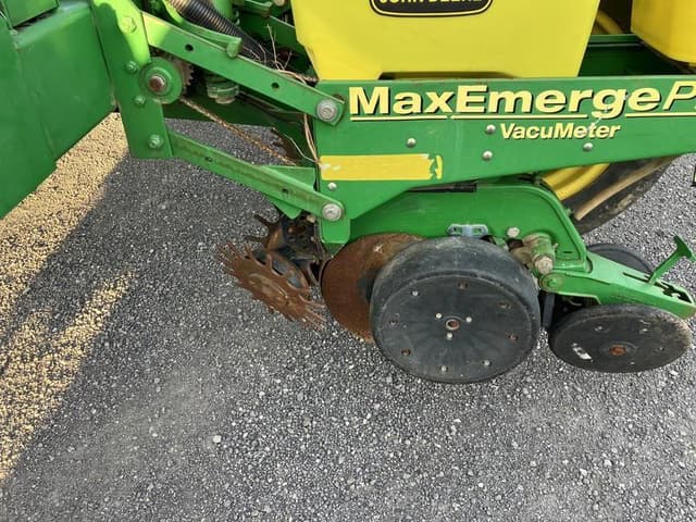 Image of John Deere 1770 equipment image 3