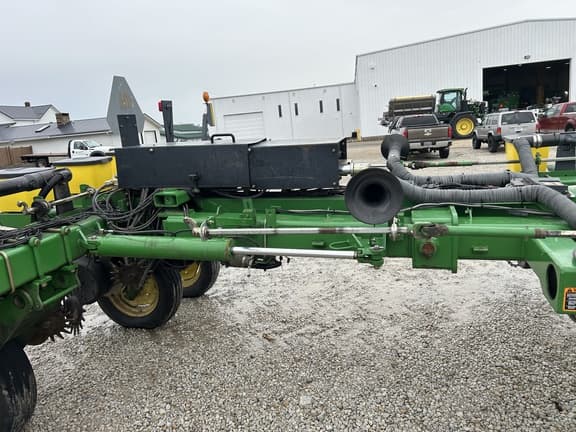 Image of John Deere 1770 equipment image 4