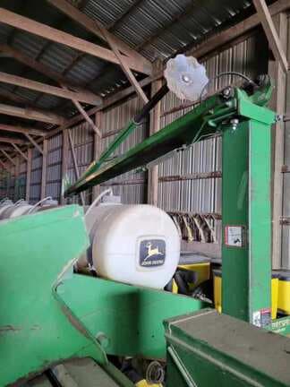 Image of John Deere 1770 equipment image 2