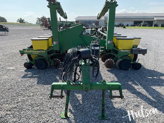Image of John Deere 1770 equipment image 4