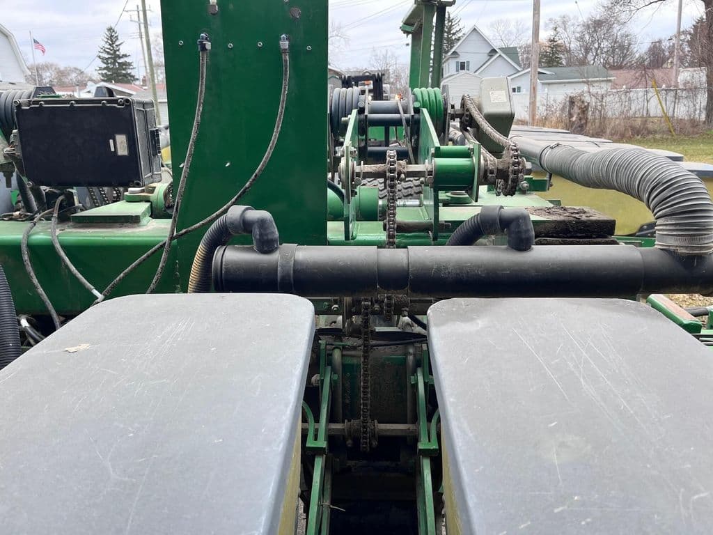 Image of John Deere 1780 Primary image