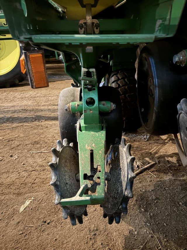 Image of John Deere 1780 equipment image 1