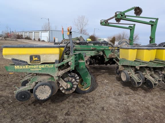 Image of John Deere 1780 equipment image 1