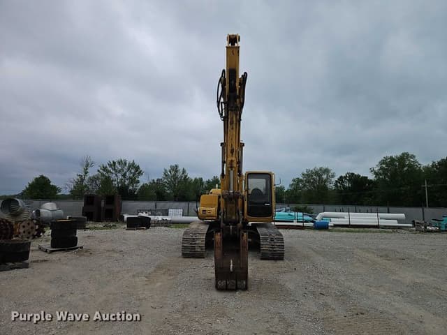 Image of John Deere 200LC equipment image 1