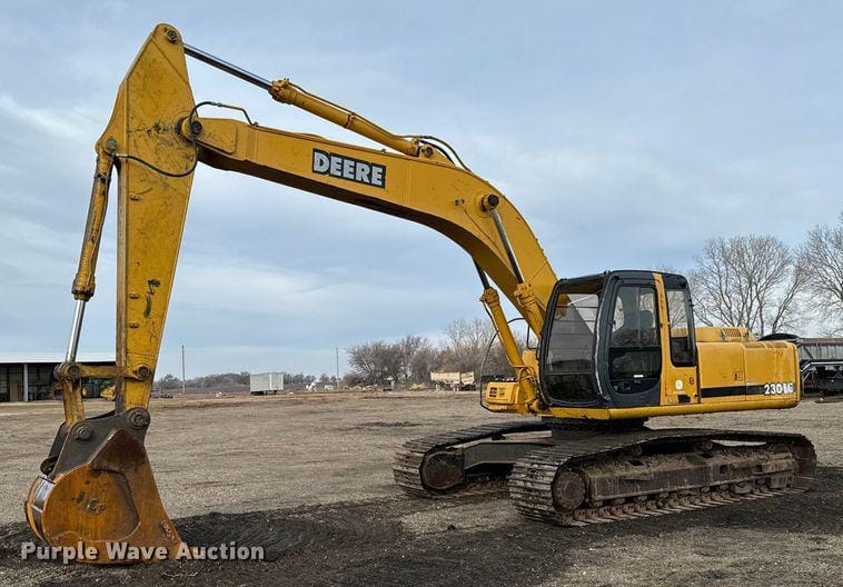 Main image John Deere 230LC