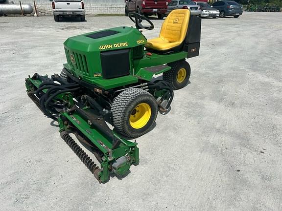 Image of John Deere 2653 equipment image 1