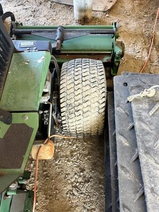 Image of John Deere 2653 equipment image 2