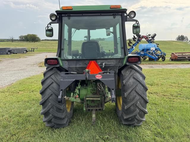 Image of John Deere 2755 equipment image 3