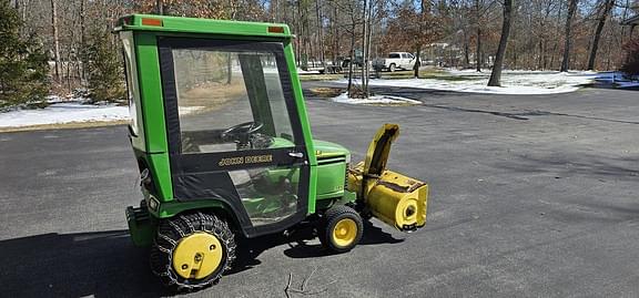 Image of John Deere 345 equipment image 4