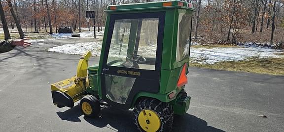 Image of John Deere 345 equipment image 2