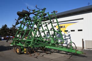 1998 John Deere 980 Image