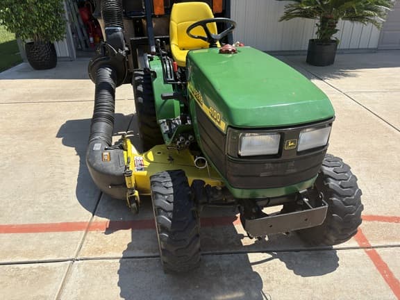 Image of John Deere 4100 equipment image 2