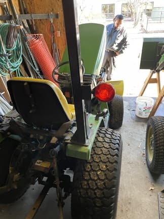 Image of John Deere 4100 equipment image 2