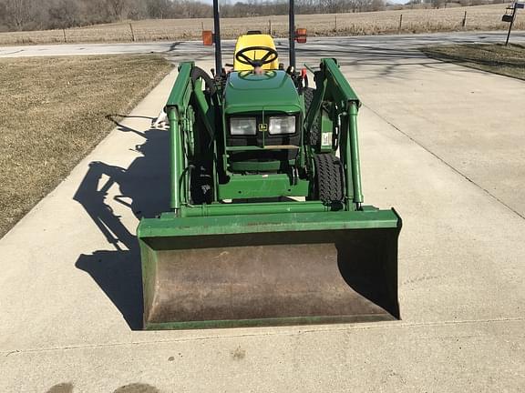 Image of John Deere 4100 equipment image 4