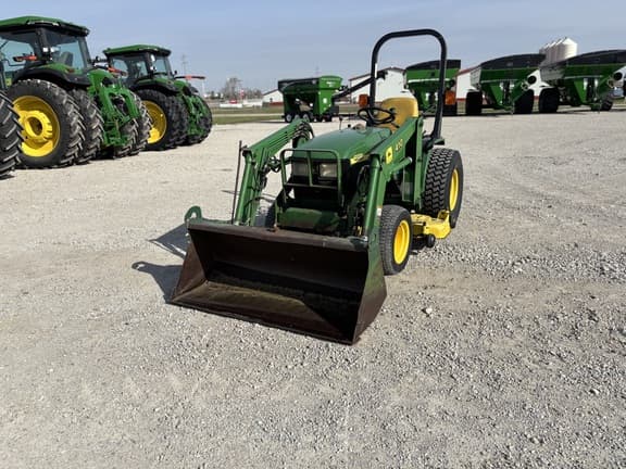 Image of John Deere 4100 equipment image 1
