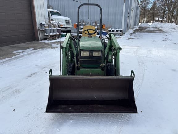Image of John Deere 4100 equipment image 3