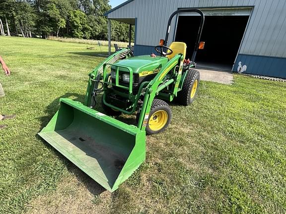 Image of John Deere 4100 equipment image 2