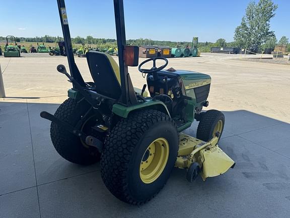 Image of John Deere 4100 equipment image 3