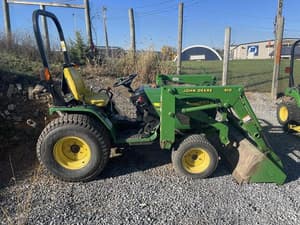 1998 John Deere 4100 Image