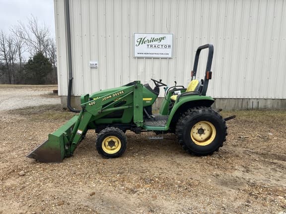 Image of John Deere 4200 equipment image 1