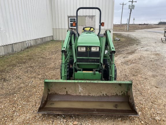 Image of John Deere 4200 equipment image 2