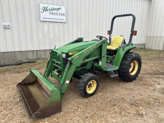 Image of John Deere 4200 Primary image