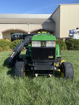 Image of John Deere 425 equipment image 3