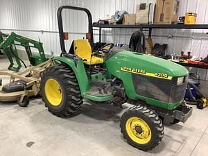 1998 John Deere 4300 Image