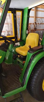 1998 John Deere 4300 Equipment Image0