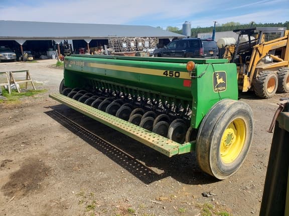 Image of John Deere 450 equipment image 3