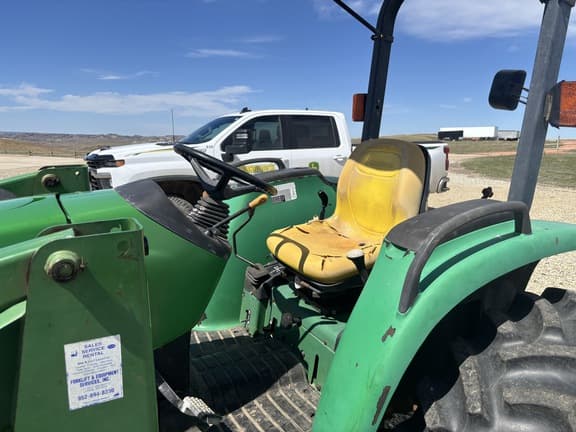 Image of John Deere 4500 equipment image 2