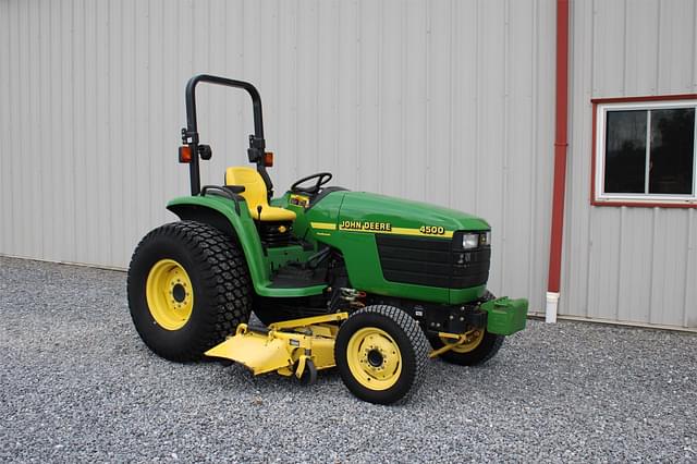 Image of John Deere 4500 equipment image 1