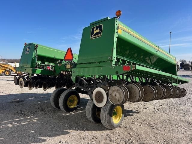 Image of John Deere 455 equipment image 4