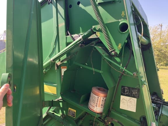 Image of John Deere 456 equipment image 4