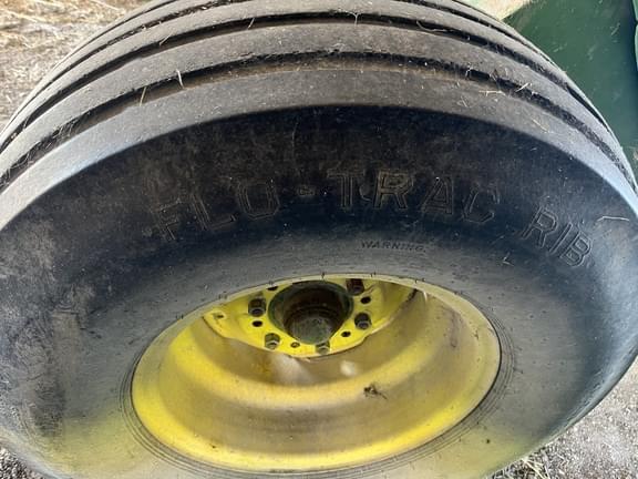 Image of John Deere 456 Silage Special equipment image 3