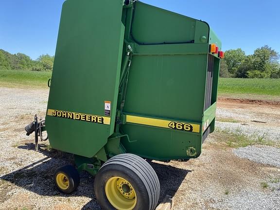 Image of John Deere 466 equipment image 1