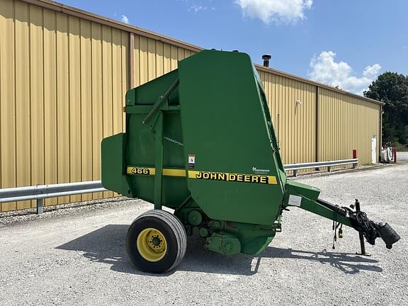 Image of John Deere 466 equipment image 1